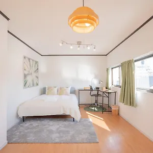住吉メリー4階建戸建て 最大14人まで! 住吉大社徒歩圏内 梅田奈良関空まで直行 ヴィラ